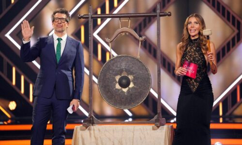 Die Moderatoren Victoria Swarovski und Daniel Hartwich.

+++ Die Verwendung des sendungsbezogenen Materials ist nur mit dem Hinweis und Verlinkung auf RTL+ gestattet. +++
