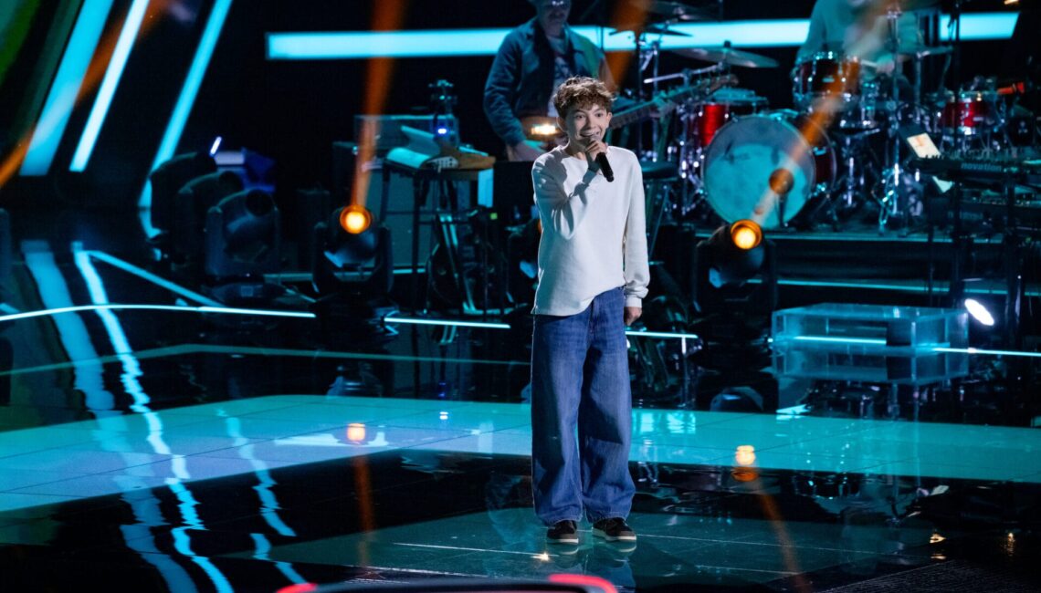 Titel: The Voice Kids;
Staffel: 13;
Person: Fabian;
Copyright: Joyn/Claudius Pflug;
Fotograf: Claudius Pflug;
Bildredakteur: Elisa Taupert;
Dateiname: 3108558.jpg;
Rechtehinweis: Dieses Bild darf honorarfrei für redaktionelle Zwecke und nur im Rahmen der Programmankündigung verwendet werden. Andere Veröffentlichungen sind nur nach Rücksprache und ausdrücklicher Genehmigung der Seven.One Entertainment Group GmbH möglich. Nicht für EPG! Verwendung nur mit vollständigem Copyrightvermerk. Das Foto darf nicht verändert, bearbeitet und nur im Ganzen verwendet werden. Es darf nicht archiviert werden. Es darf nicht an Dritte weitergeleitet werden. Aneinanderreihung/Zusammenlegung/Kopplung von Bildern zum Zweck der Erstellung von Slide-Shows o.ä. nicht gestattet; Verbindung/Einfügen/Anfügen von Werbung nicht gestattet. 
Bei Fragen: foto@seven.one
Voraussetzung für die Verwendung dieser Programmdaten ist die Zustimmung zu den Allgemeinen Geschäftsbedingungen der Presselounges der Sender der Seven.One Entertainment Group GmbH.