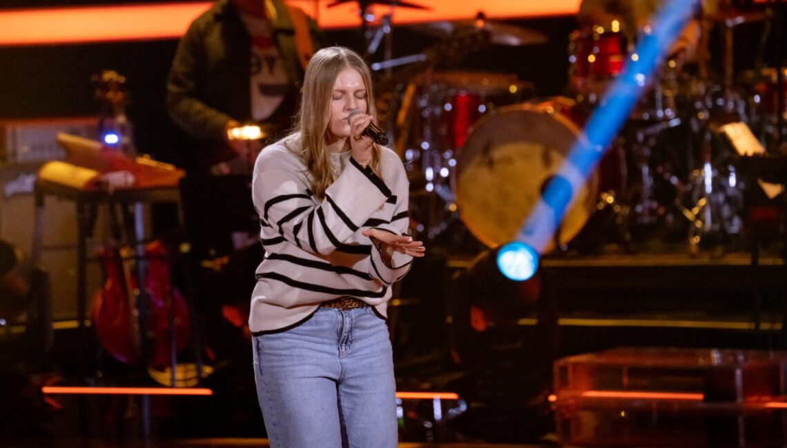 Titel: The Voice Kids;
Staffel: 13;
Person: Tuana;
Copyright: Joyn/Claudius Pflug;
Fotograf: Claudius Pflug;
Bildredakteur: Elisa Taupert;
Dateiname: 3118897.jpg;
Rechtehinweis: Dieses Bild darf honorarfrei für redaktionelle Zwecke und nur im Rahmen der Programmankündigung verwendet werden. Andere Veröffentlichungen sind nur nach Rücksprache und ausdrücklicher Genehmigung der Seven.One Entertainment Group GmbH möglich. Nicht für EPG! Verwendung nur mit vollständigem Copyrightvermerk. Das Foto darf nicht verändert, bearbeitet und nur im Ganzen verwendet werden. Es darf nicht archiviert werden. Es darf nicht an Dritte weitergeleitet werden. Aneinanderreihung/Zusammenlegung/Kopplung von Bildern zum Zweck der Erstellung von Slide-Shows o.ä. nicht gestattet; Verbindung/Einfügen/Anfügen von Werbung nicht gestattet. 
Bei Fragen: foto@seven.one
Voraussetzung für die Verwendung dieser Programmdaten ist die Zustimmung zu den Allgemeinen Geschäftsbedingungen der Presselounges der Sender der Seven.One Entertainment Group GmbH.