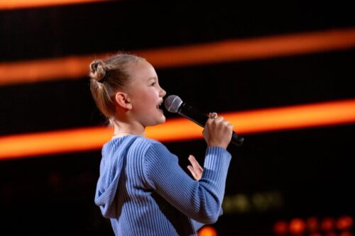 Titel: The Voice Kids;
Staffel: 13;
Person: Marie;
Copyright: Joyn/Claudius Pflug;
Fotograf: Claudius Pflug;
Bildredakteur: Elisa Taupert;
Dateiname: 3119182.jpg;
Rechtehinweis: Dieses Bild darf honorarfrei für redaktionelle Zwecke und nur im Rahmen der Programmankündigung verwendet werden. Andere Veröffentlichungen sind nur nach Rücksprache und ausdrücklicher Genehmigung der Seven.One Entertainment Group GmbH möglich. Nicht für EPG! Verwendung nur mit vollständigem Copyrightvermerk. Das Foto darf nicht verändert, bearbeitet und nur im Ganzen verwendet werden. Es darf nicht archiviert werden. Es darf nicht an Dritte weitergeleitet werden. Aneinanderreihung/Zusammenlegung/Kopplung von Bildern zum Zweck der Erstellung von Slide-Shows o.ä. nicht gestattet; Verbindung/Einfügen/Anfügen von Werbung nicht gestattet. 
Bei Fragen: foto@seven.one
Voraussetzung für die Verwendung dieser Programmdaten ist die Zustimmung zu den Allgemeinen Geschäftsbedingungen der Presselounges der Sender der Seven.One Entertainment Group GmbH.